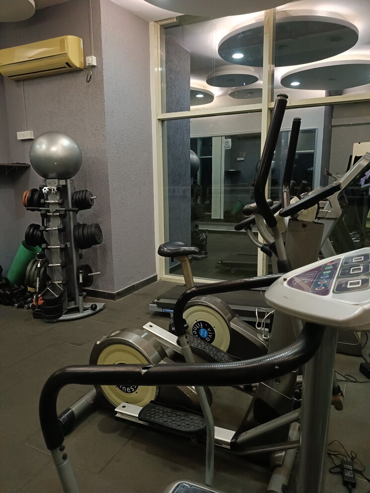 Gym, cosmos-majestic 3 Bedroom 1100 Sq.Ft. Apartment In Prabhadevi Mumbai 8866936
