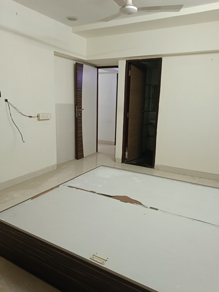 Room, cosmos-majestic 3 Bedroom 1100 Sq.Ft. Apartment In Prabhadevi Mumbai 8866936