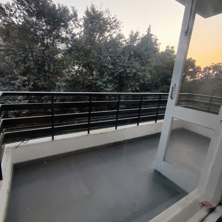 Balcony, south city 1 3 Bedroom 2000 Sq.Ft. Apartment In South City 1 Gurgaon 8866979