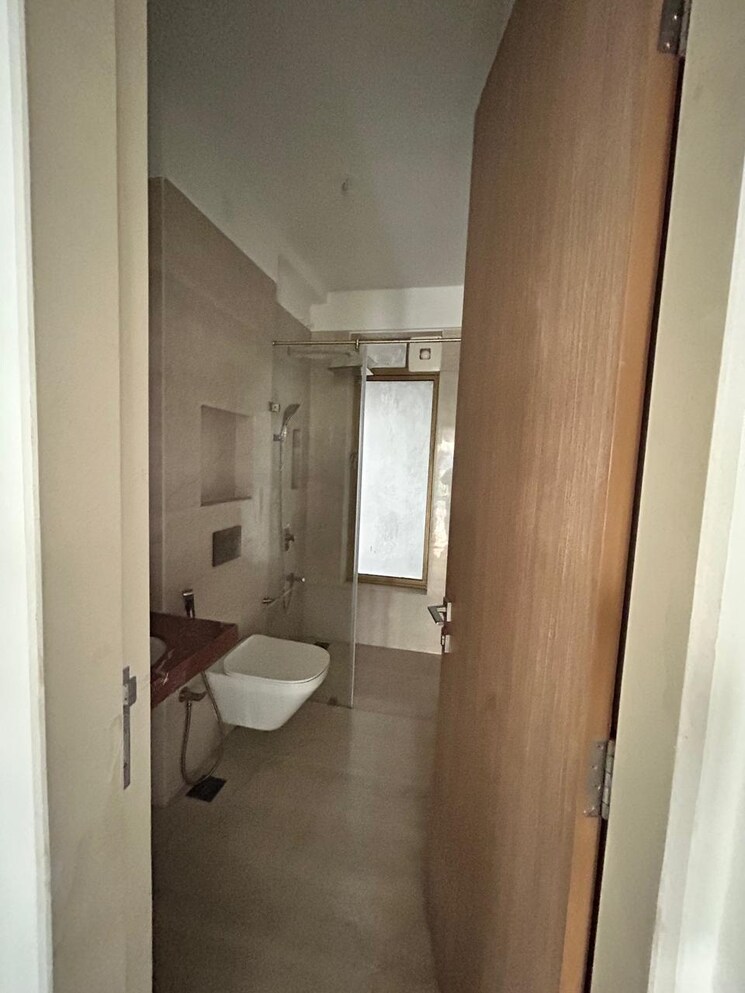 Bathroom, godrej-rks 3 Bedroom 1502 Sq.Ft. Apartment In Chembur Mumbai 8866956