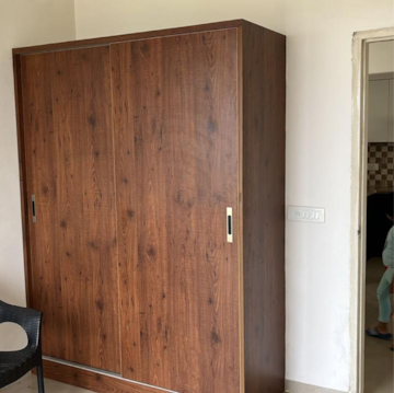 Furnished Amenities in 2.5 BHK Apartment at Mahagun Mantra I, Vaidpura – for Rent