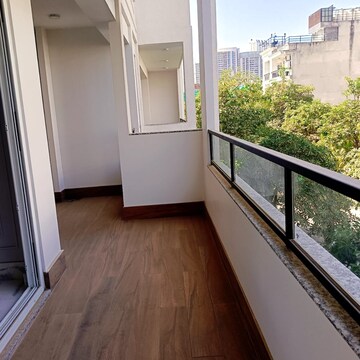 Balcony in 4 BHK Builder Floor at DLF The Grove, Sector 54 – for Rent
