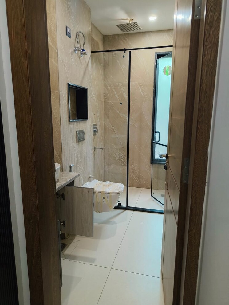 Bathroom, sector 49 4 Bedroom 280 Sq.Yd. Builder Floor In Sector 49 Gurgaon 8866996