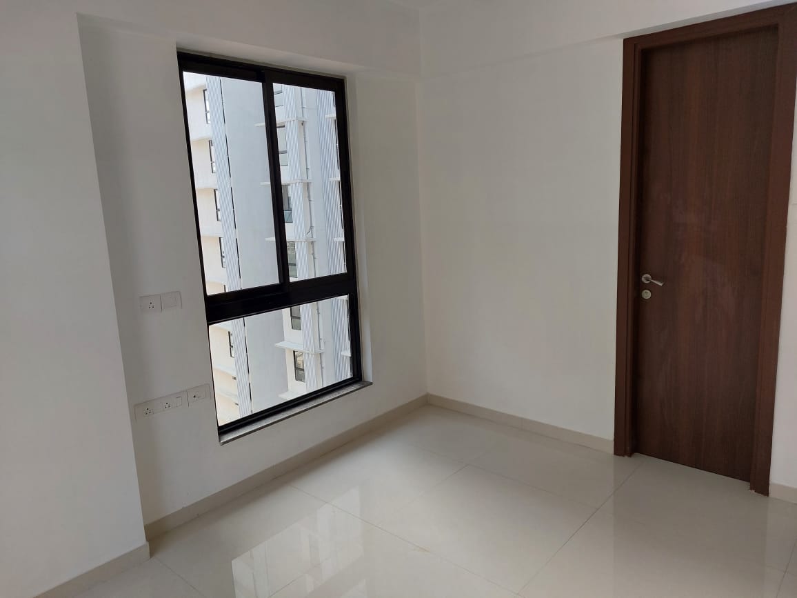 2 BHK Apartment For Rent in Sunteck Avenue 2