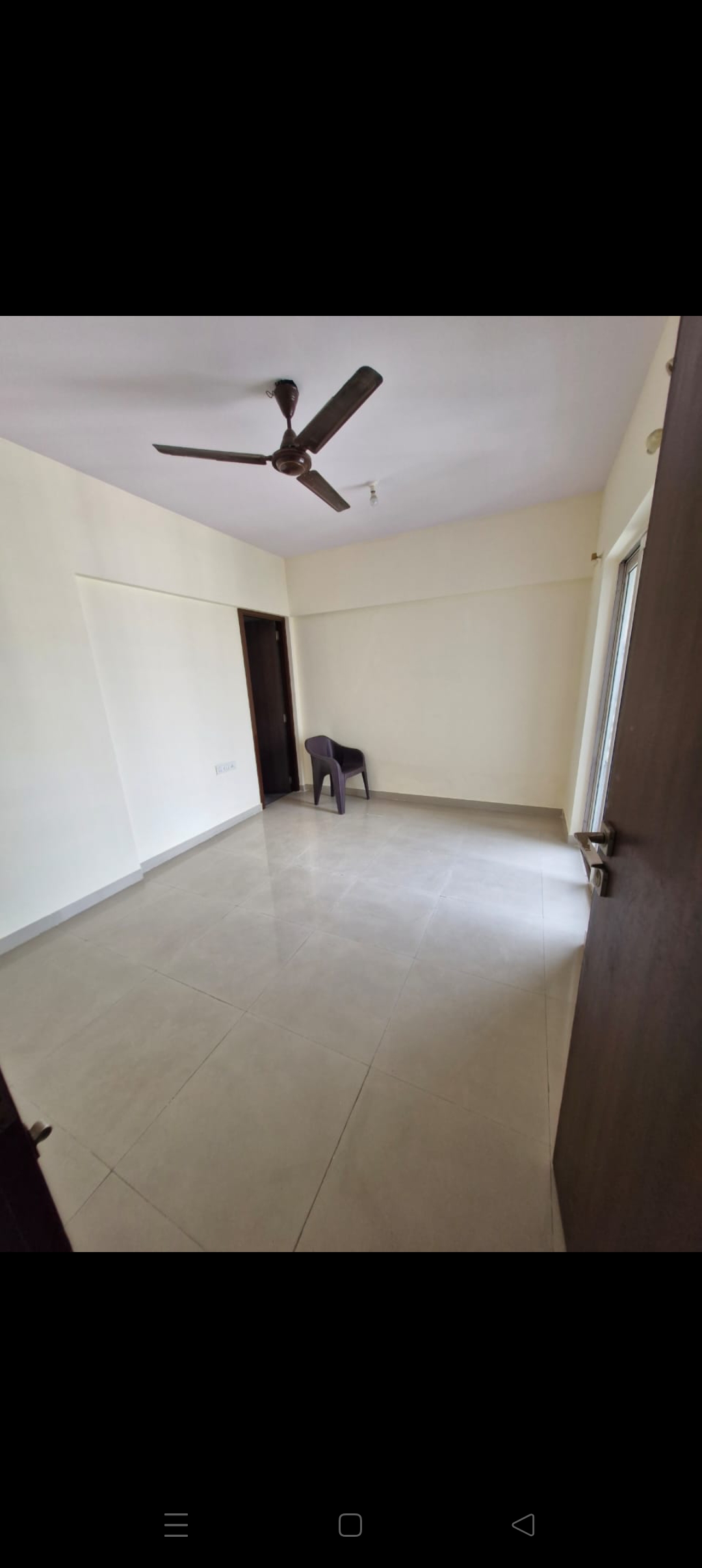 2 BHK + Servant Room 650 Sq.Ft. Apartment in Kamal Apartment Teen Hath Naka