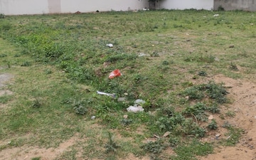 Plot For Sale in Dlf Phase I