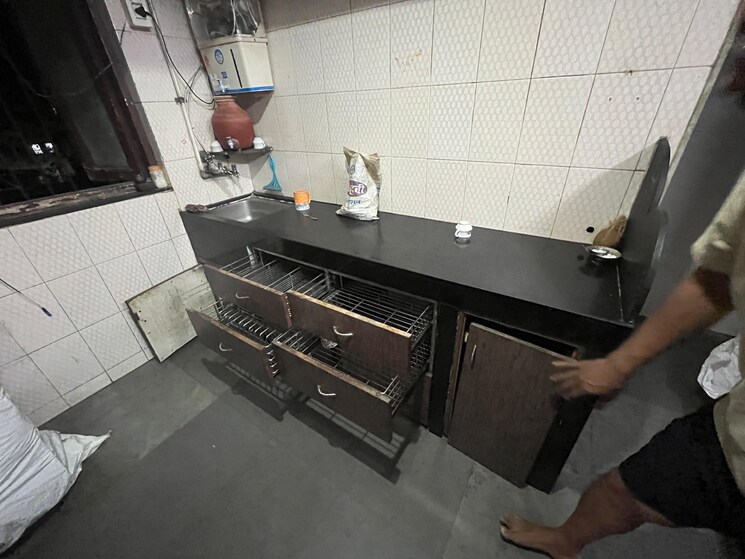 Kitchen, om-shraddha-chs 1 Bedroom 450 Sq.Ft. Apartment In Kalwa Thane 8867052