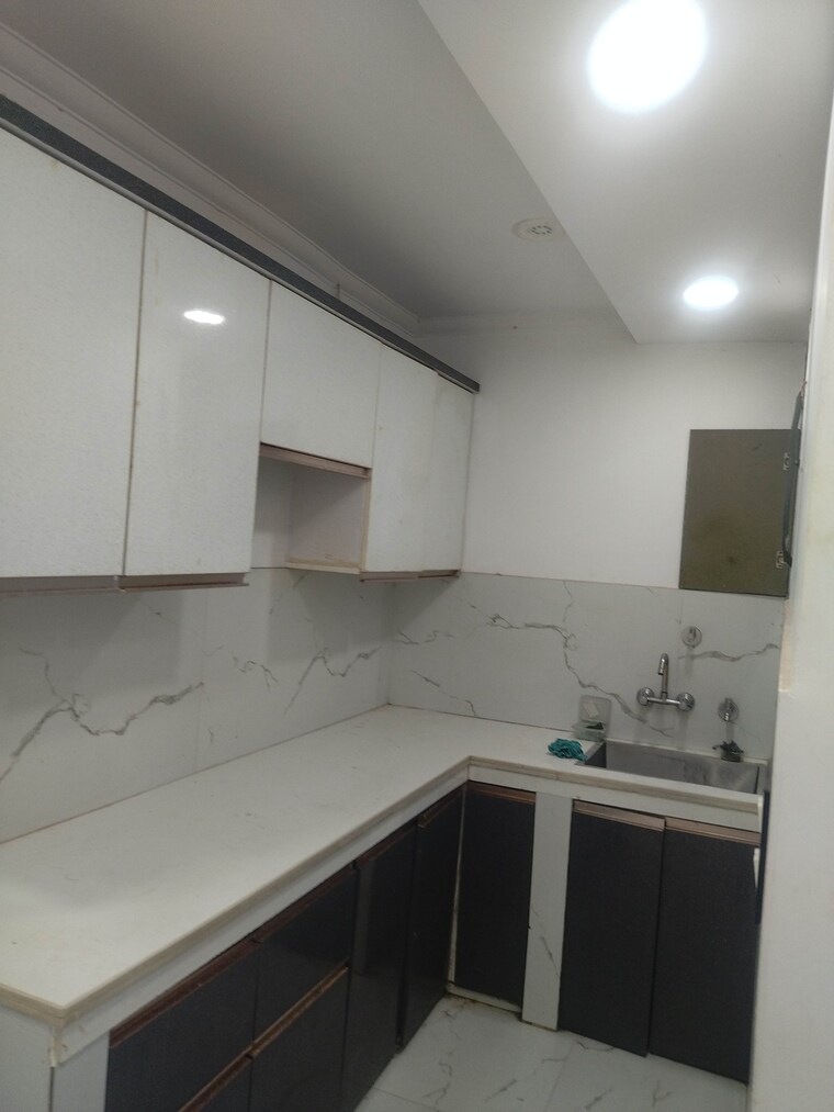 Kitchen, govindpuri 3 Bedroom 800 Sq.Ft. Builder Floor In Govindpuri Delhi 8867101