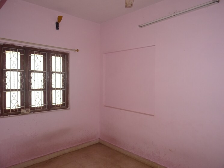 Room, rt nagar 2 Bedroom 710 Sq.Ft. Independent House In Rt Nagar Bangalore 8867069