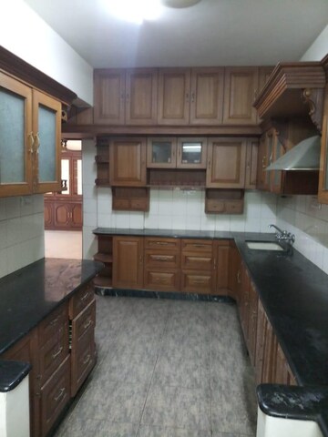 Kitchen in 3 BHK Apartment at Defence Colony – for Rent