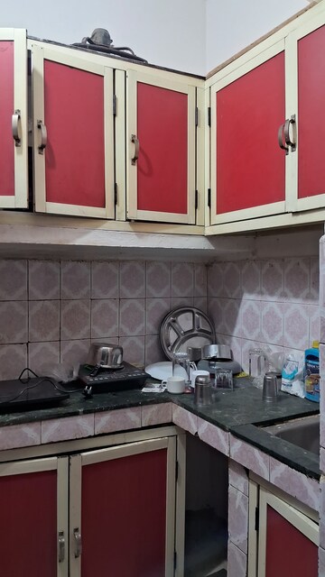 Master Bedroom in 1 BHK Builder Floor at Subhash Nagar – for Rent