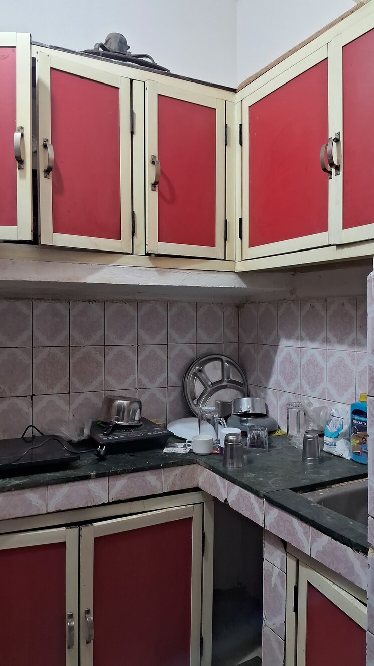 Master Bedroom, subhash nagar 1 Bedroom 100 Sq.Yd. Builder Floor In Subhash Nagar Delhi 8867154