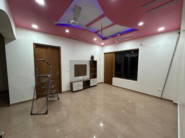 Room in 3 BHK Apartment at Jakhan – for Rent