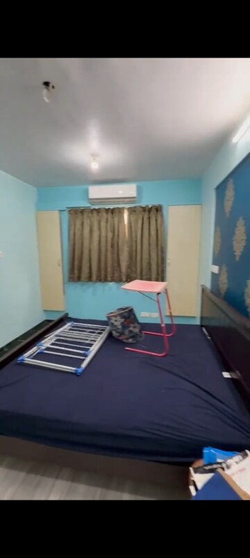 Bedroom in 3 BHK Apartment at Hiranandani Estate, Ghodbunder Road – for Rent