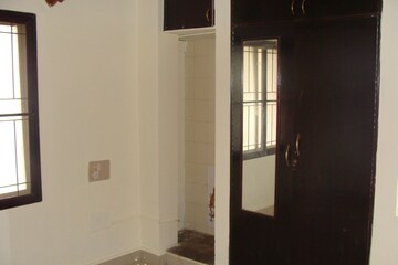 Room in 2 BHK Independent House at Rt Nagar – for Rent