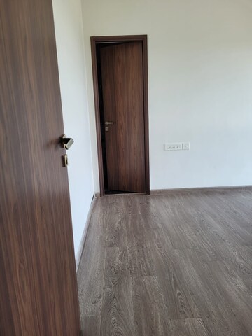 Room in 2 BHK Apartment at Omkar Ananta, Goregaon East – for Rent