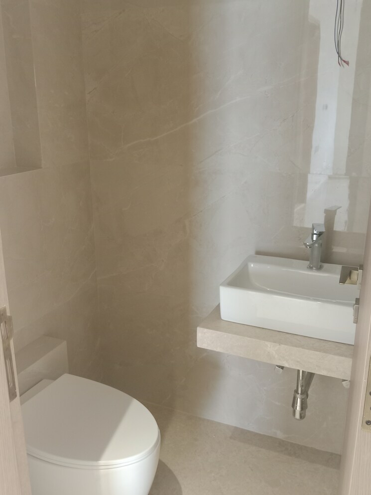 Bathroom, mirchandani-triton 3 Bedroom 1411 Sq.Ft. Apartment In Santacruz West Mumbai 8867298