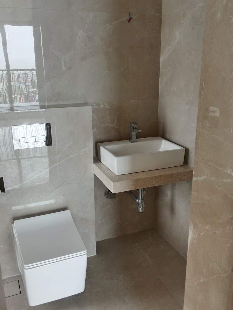Bathroom, mirchandani-triton 3 Bedroom 1411 Sq.Ft. Apartment In Santacruz West Mumbai 8867298