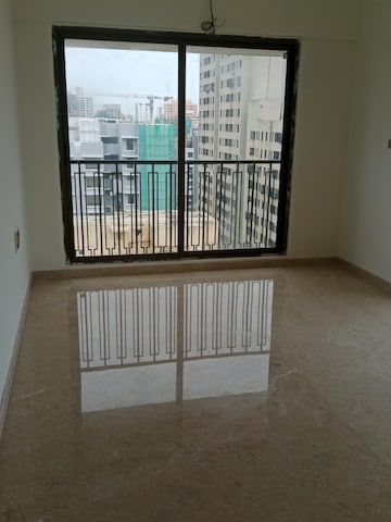 Master Bedroom in 3 BHK Apartment at Mirchandani Triton, Santacruz West – for Sale