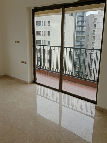 Master Bedroom in 3 BHK Apartment at Mirchandani Triton, Santacruz West – for Sale