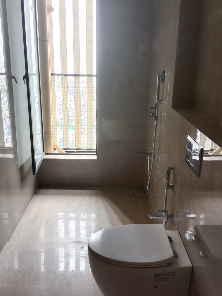 Bathroom, mirchandani-triton 3 Bedroom 1411 Sq.Ft. Apartment In Santacruz West Mumbai 8867298