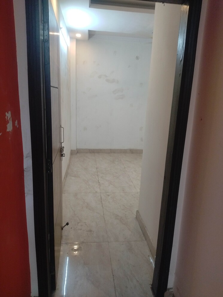 Room, govindpuri 3 Bedroom 900 Sq.Ft. Builder Floor In Govindpuri Delhi 8867312
