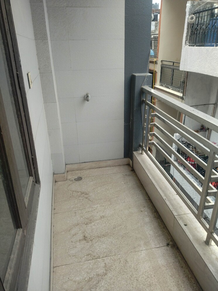 Balcony, govindpuri 3 Bedroom 900 Sq.Ft. Builder Floor In Govindpuri Delhi 8867312