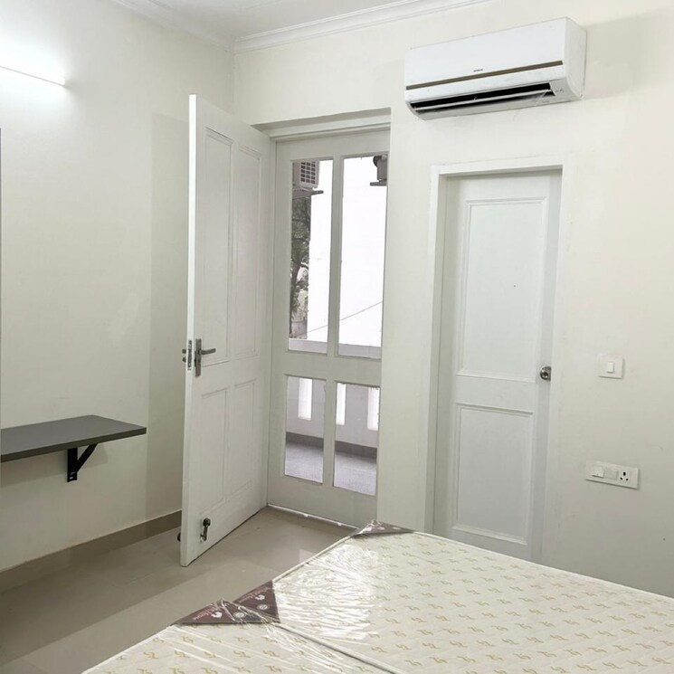 undefined, south city 1 2 Bedroom 1100 Sq.Ft. Apartment In South City 1 Gurgaon 8867297