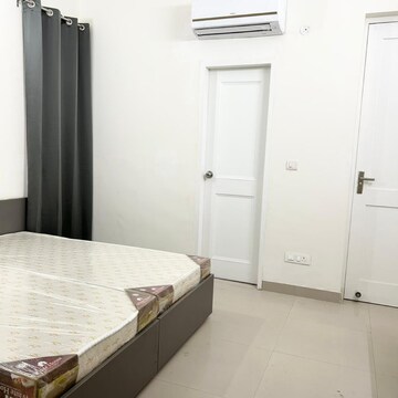 Bedroom in 2 BHK Apartment at South City 1 – for Rent
