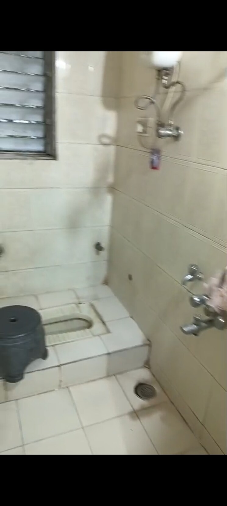 Bathroom, purushottam-plaza 1 Bedroom 450 Sq.Ft. Apartment In Kasarvadavali Thane 8867282