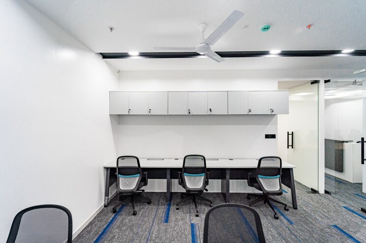 Team Area, nyati-empress Commercial Office Space 2390 Sq.Ft. In Viman Nagar Pune 8867309