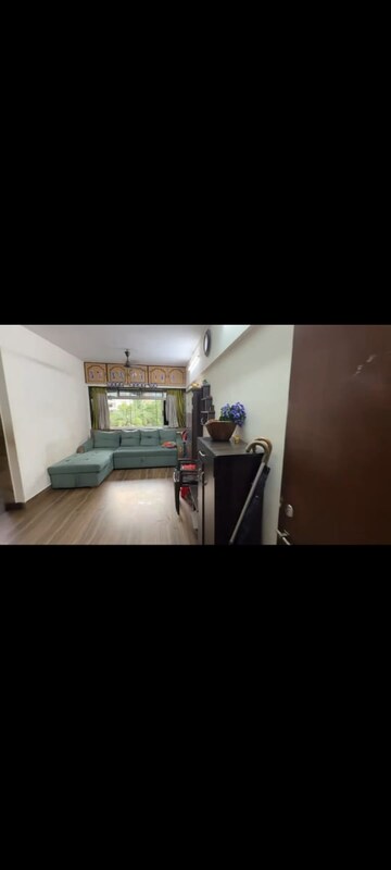 Room in 2 BHK Apartment at Vasant Vihar Complex, Pokhran Road No Two – for Rent