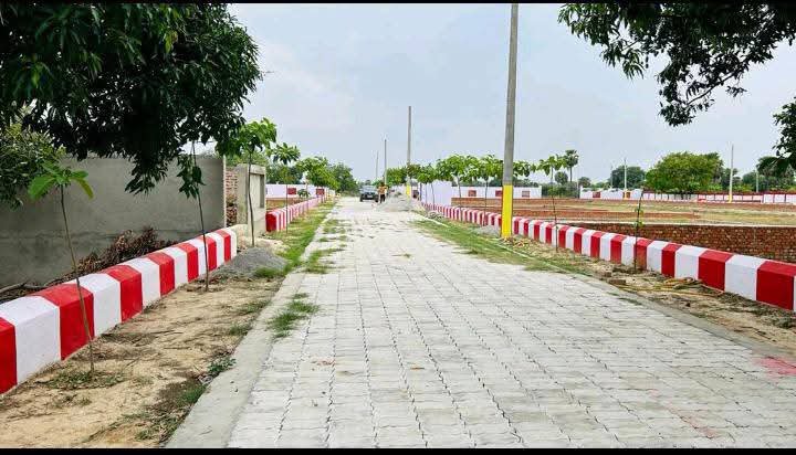 Plot For Sale in Banthara