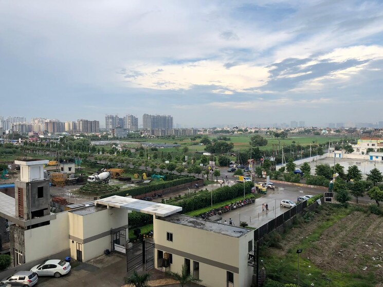 Master Bedroom, grihapravesh 3 Bedroom 1971 Sq.Ft. Apartment In Sector 77 Noida 8867455