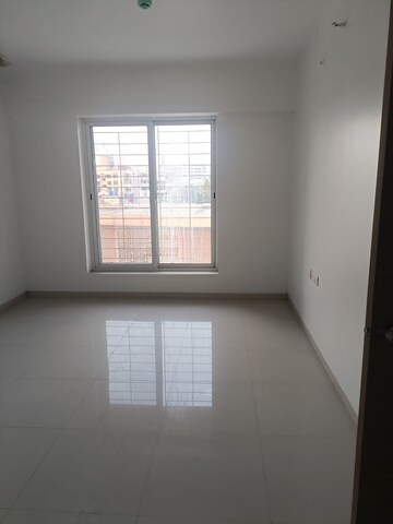 Room in 3 BHK Apartment at Kundan Profit Bay BT Kawade Road, Bt Kawade Road – for Rent