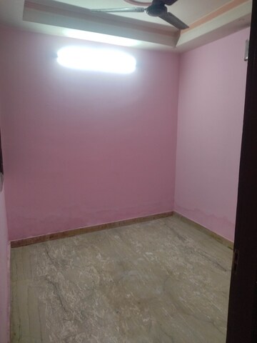 Room in 2 BHK Builder Floor at Govindpuri – for Rent