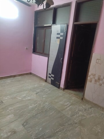 Master Bedroom in 2 BHK Builder Floor at Govindpuri – for Rent