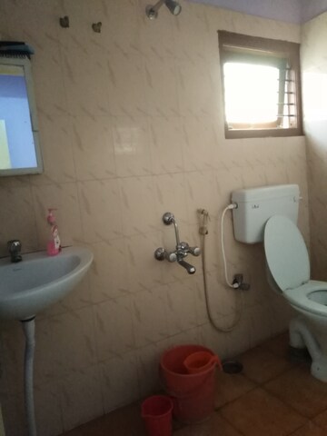 Bathroom in 1 RK Independent House at Rt Nagar – for Rent