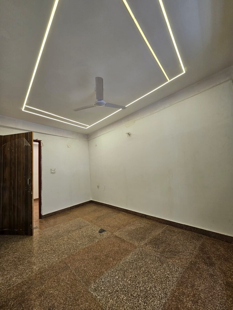 Room, saket 1 Bedroom 500 Sq.Ft. Builder Floor In Saket Delhi 8867601