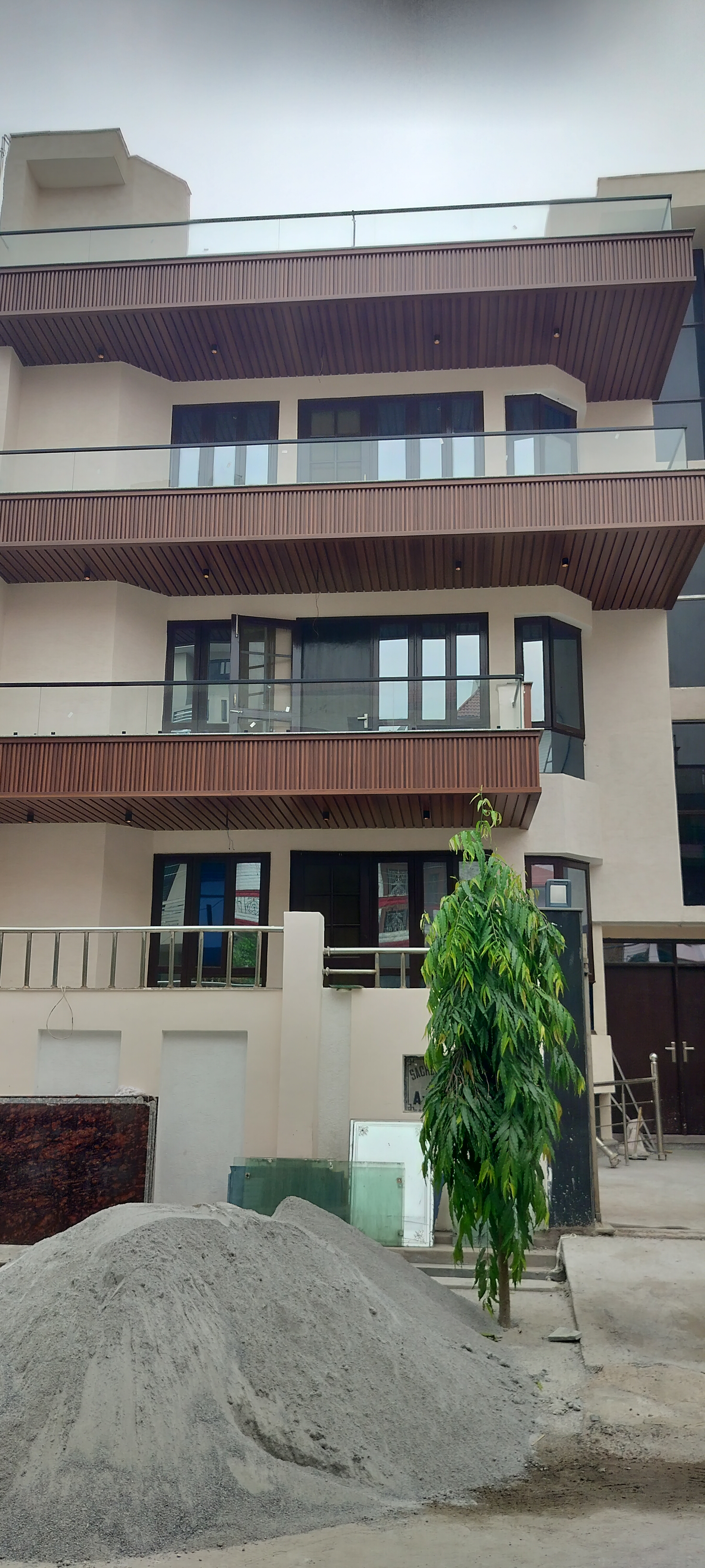6+ BHK + Pooja Room Independent House For Sale in Tulip Mall