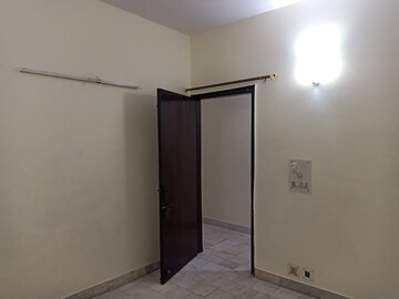 Room in 1 BHK Builder Floor at Chattarpur – for Rent