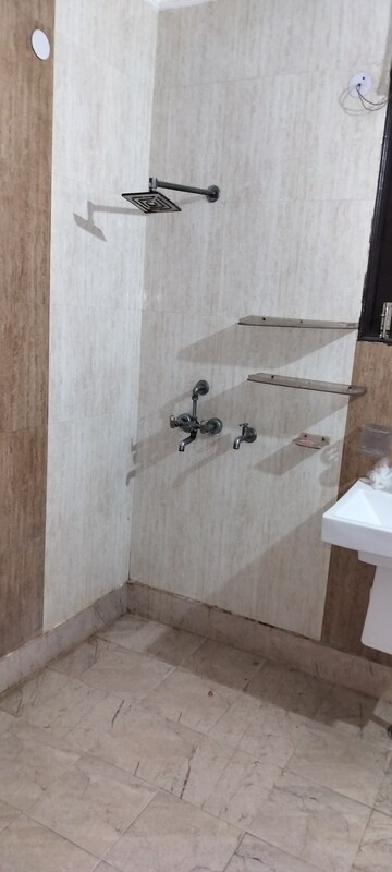 Bathroom in 3 BHK Independent House at Gardenia Glory, Sector 46 – for Rent