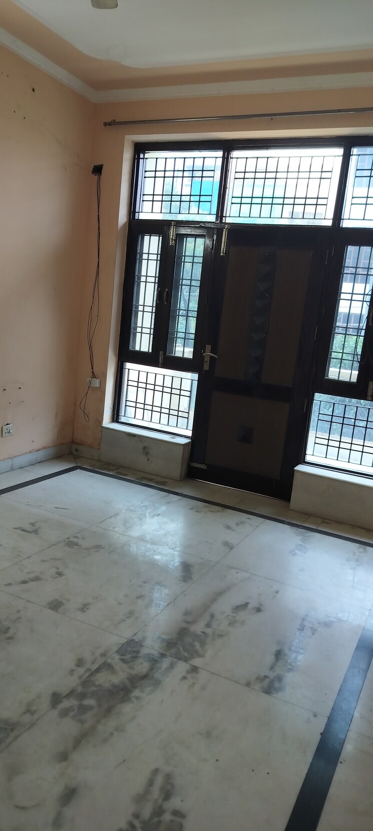 Room, gardenia-glory 3 Bedroom 200 Sq.Mt. Independent House In Sector 46 Noida 8867669