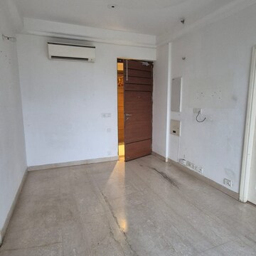 Room in 2 BHK Apartment at AIPL Club Residences, Sector 70a – for Rent