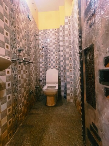 Bathroom in 2 BHK Builder Floor at Dwarka Mor – for Rent