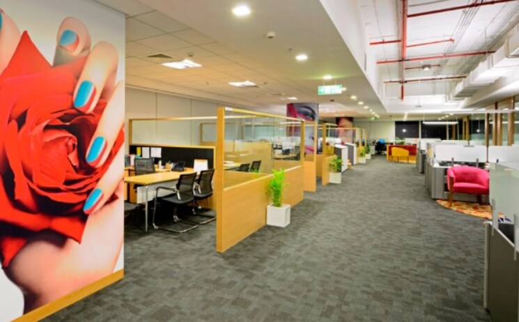  Parking, marathon-futurex Commercial Office Space 10000 Sq.Ft. In Lower Parel Mumbai 8867680