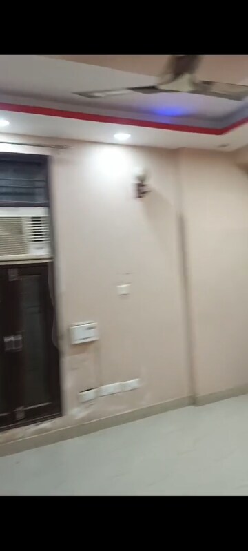 Furnished Amenities in 2 BHK Apartment at SRS Royal Hills, Sector 87 – for Rent