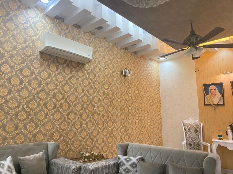 Master Bedroom, sector 46 6+ Bedroom 200 Sq.Ft. Independent House In Sector 46 Noida 8867725