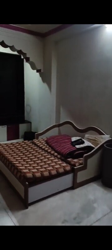 Bedroom in 2.5 BHK Apartment at Ankur CHS Andheri East, Andheri East – for Rent
