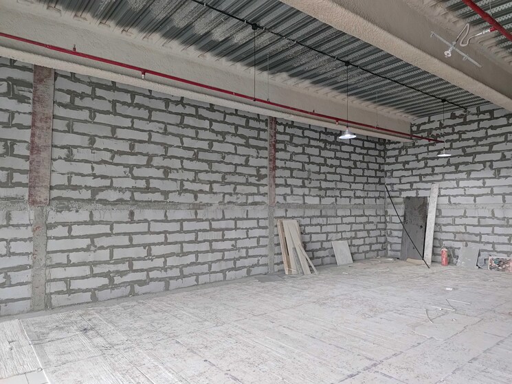  Parking, marathon-futurex Commercial Office Space 1570 Sq.Ft. In Lower Parel Mumbai 8867730